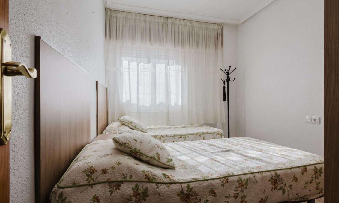 Resale - Apartment -
Torrevieja - Costa Blanca