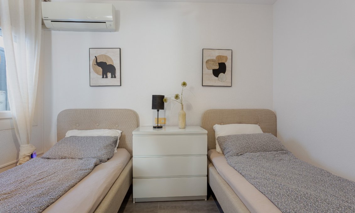 Revânzare - Vilă -
Orihuela Costa - Costa Blanca