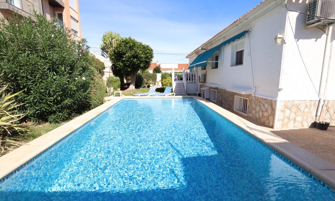 Wiederverkauf - Town House -
Torrevieja - Costa Blanca