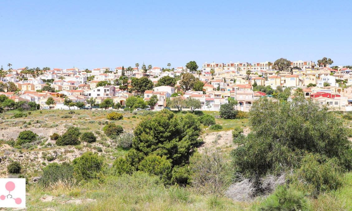 Neue Gebäude - Villa -
San Fulgencio - La Escuera