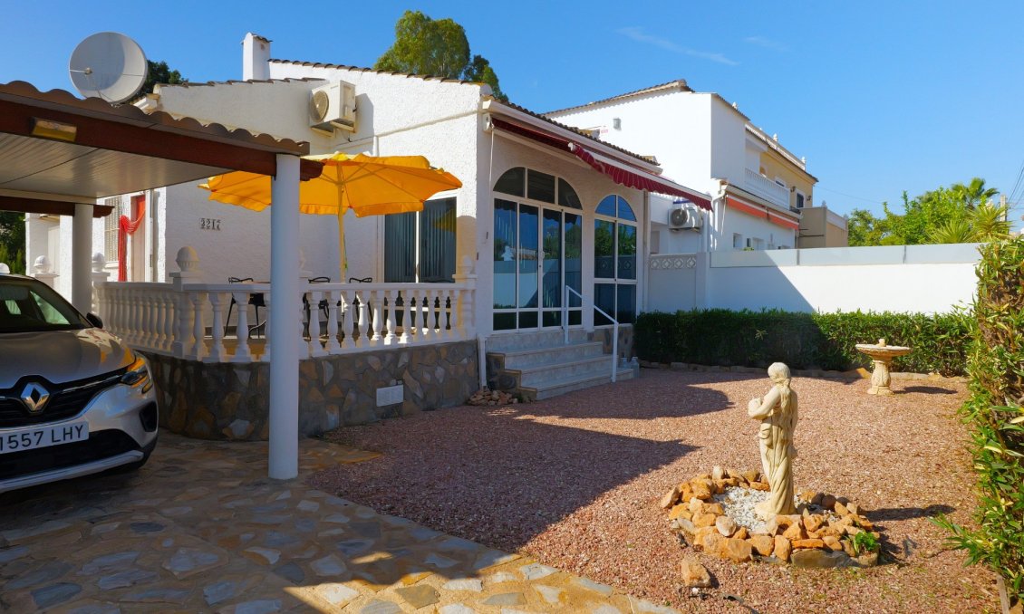 Revente - Villa -
Torrevieja - Costa Blanca