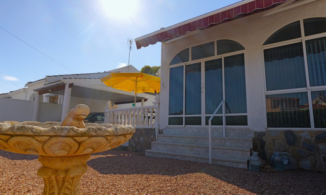 Revente - Villa -
Torrevieja - Costa Blanca