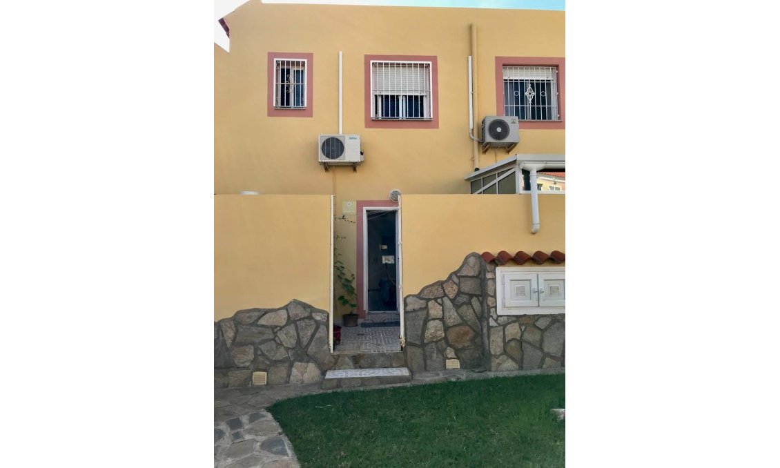 Resale - Town House -
Villamartin - Costa Blanca