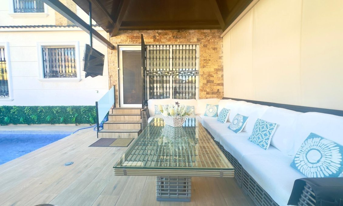 Wiederverkauf - Town House -
Orihuela Costa - La Zenia