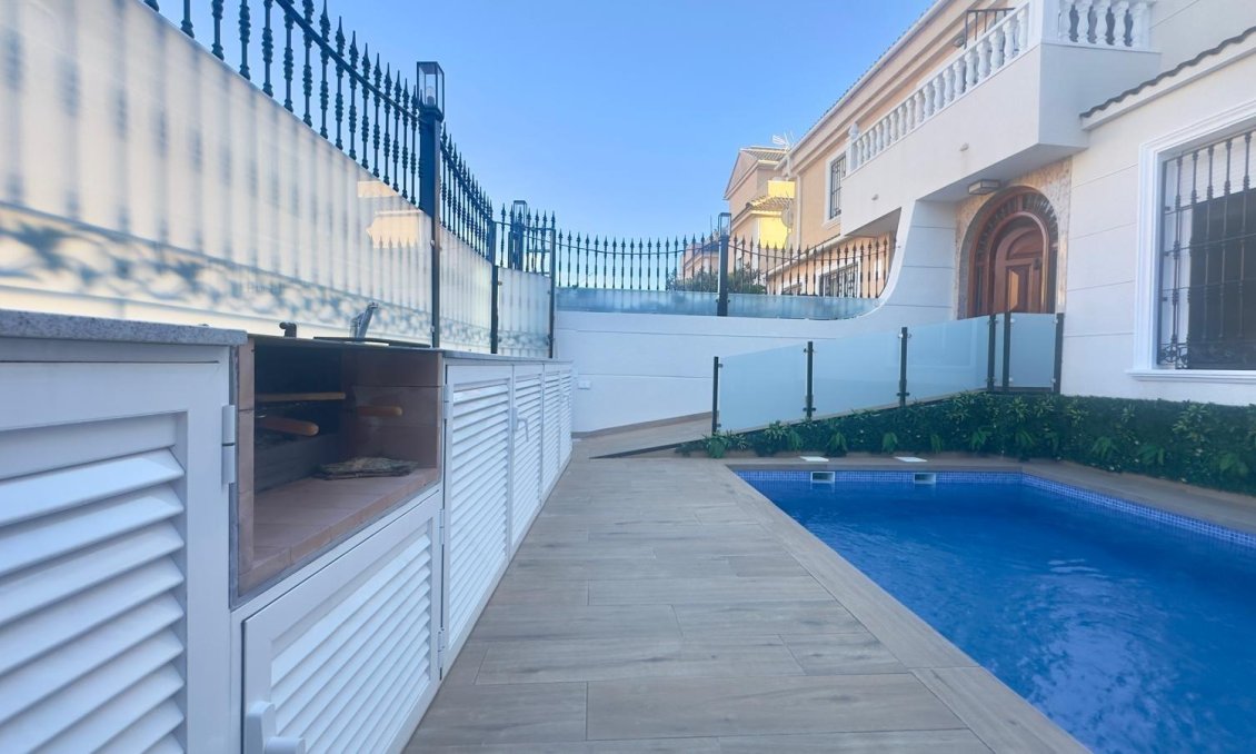 Wiederverkauf - Town House -
Orihuela Costa - La Zenia