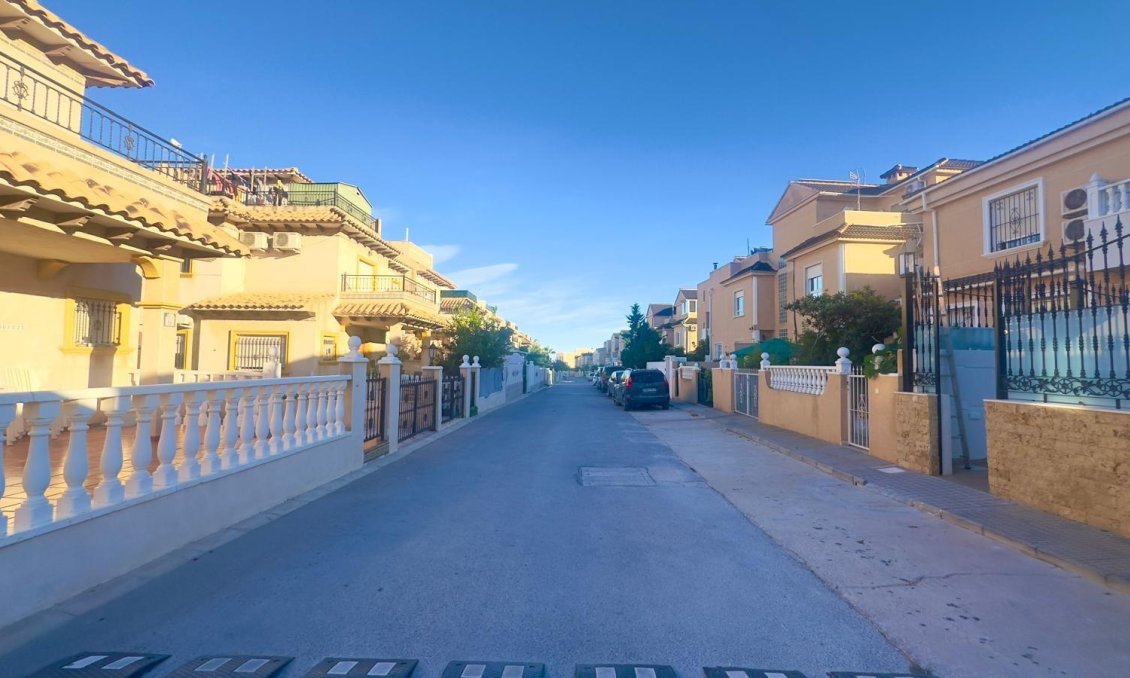 Wiederverkauf - Town House -
Orihuela Costa - La Zenia