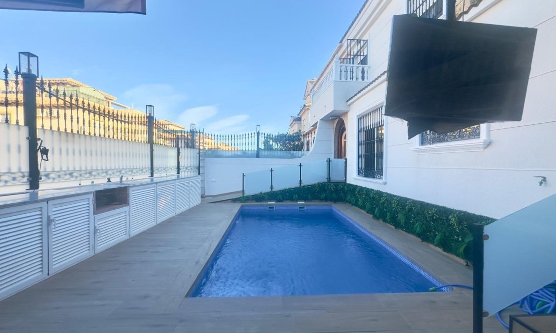 Wiederverkauf - Town House -
Orihuela Costa - La Zenia