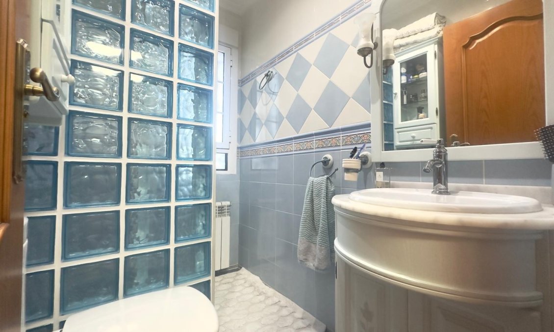 Wiederverkauf - Town House -
Orihuela Costa - La Zenia