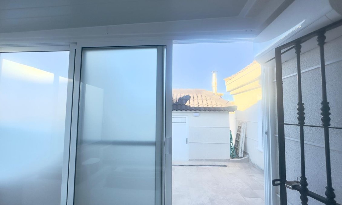 Wiederverkauf - Town House -
Orihuela Costa - La Zenia