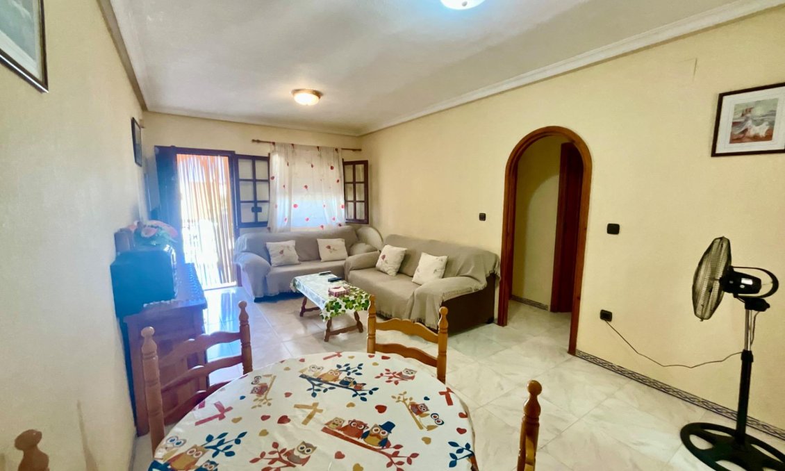 Wiederverkauf - Bungalow -
Torrevieja - Torreblanca