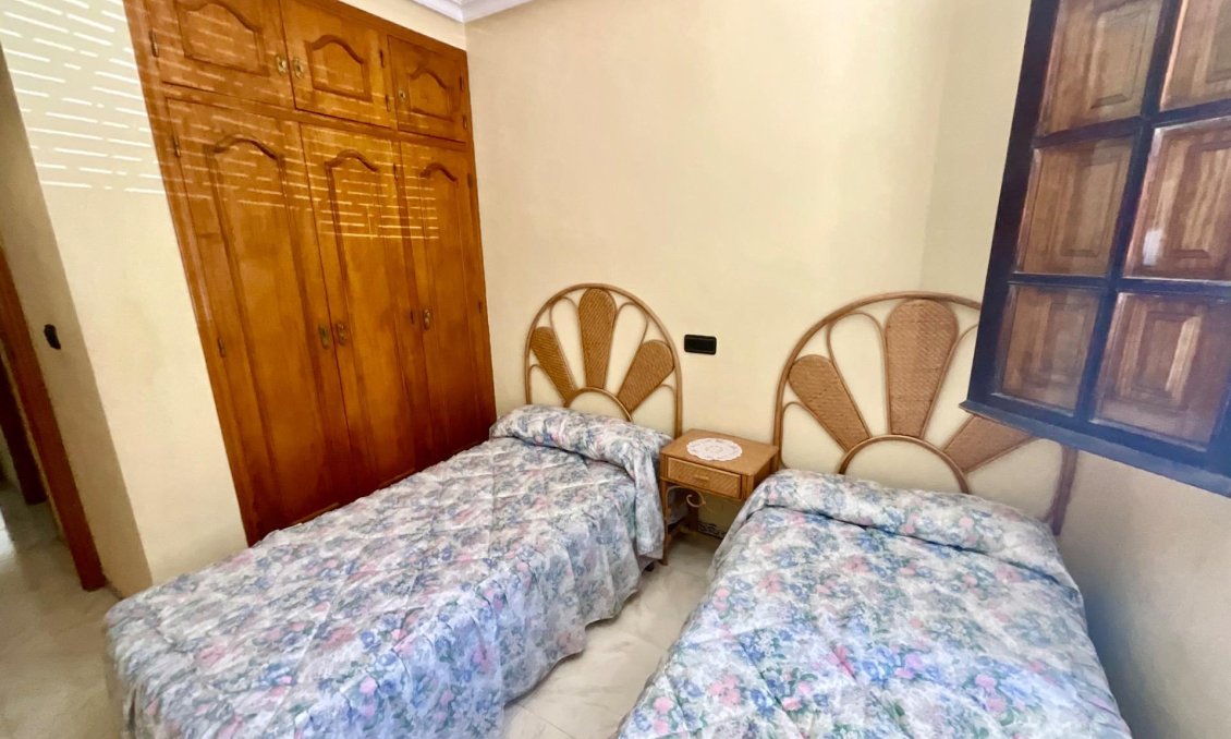 Wiederverkauf - Bungalow -
Torrevieja - Torreblanca