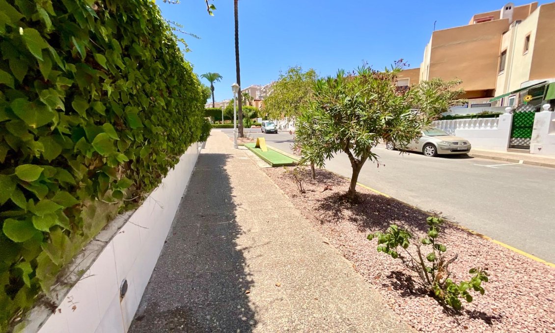 Wiederverkauf - Bungalow -
Torrevieja - Torreblanca