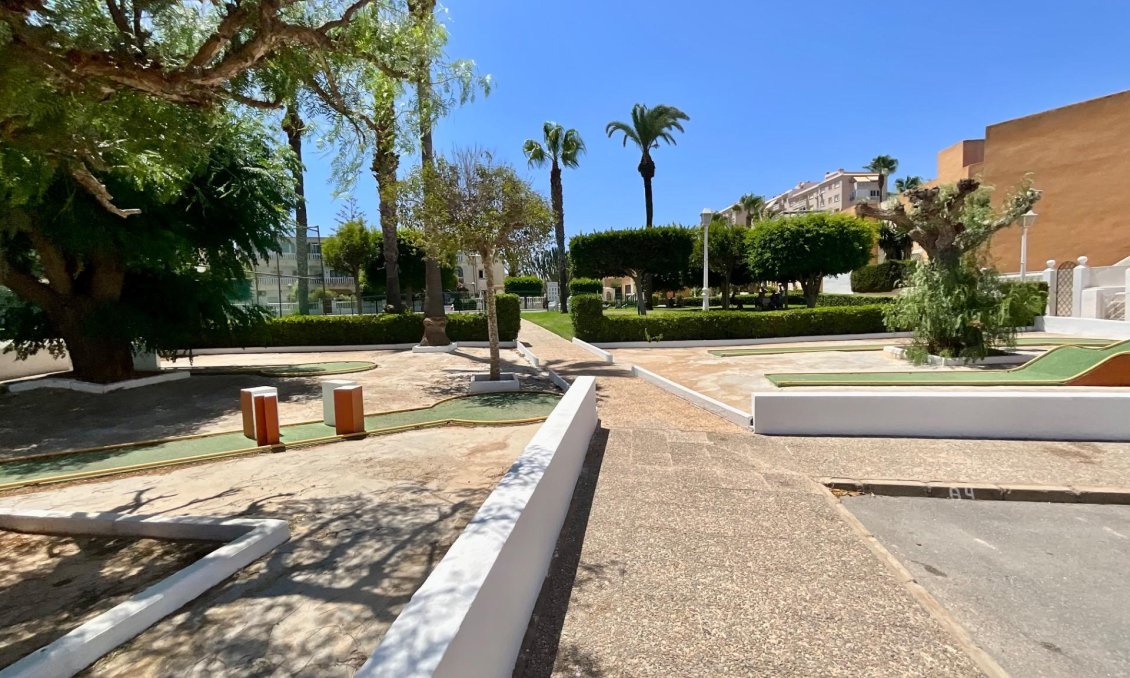 Wiederverkauf - Bungalow -
Torrevieja - Torreblanca