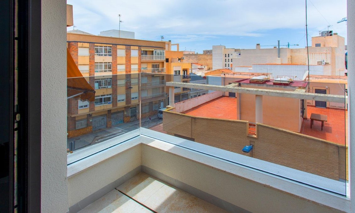 Resale - Apartment -
Torrevieja - Playa del Cura