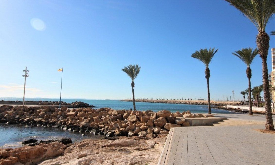 Resale - Apartment -
Torrevieja - Playa del Cura