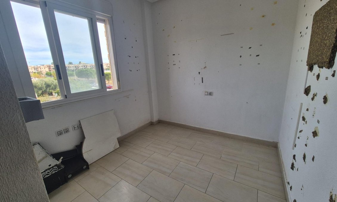 Resale - Apartment -
Torrevieja - Aguas Nuevas