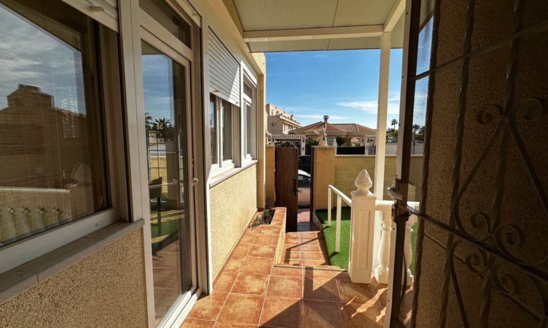 Resale - Bungalow -
Orihuela - Inland