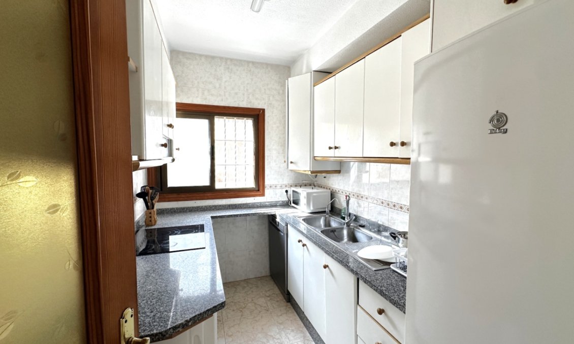 Resale - Bungalow -
Orihuela - Inland