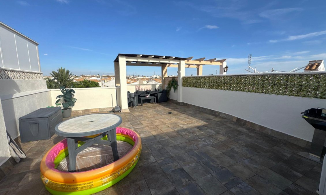 Resale - Bungalow -
Orihuela Costa - Costa Blanca