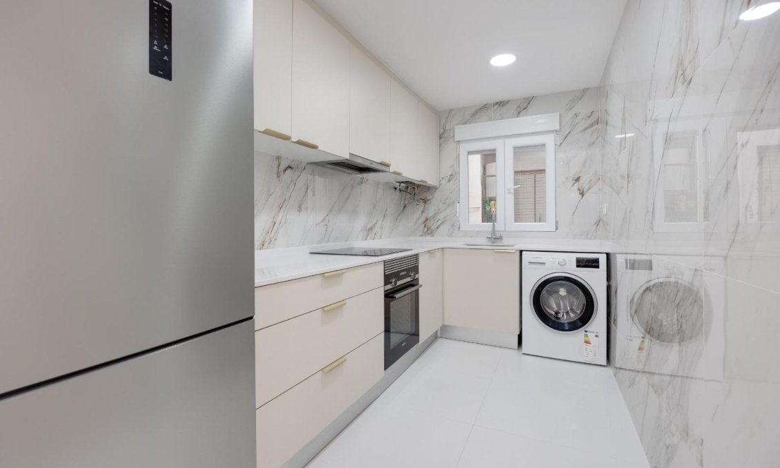 Használt Ingatlanok - Apartman -
Torrevieja - Costa Blanca