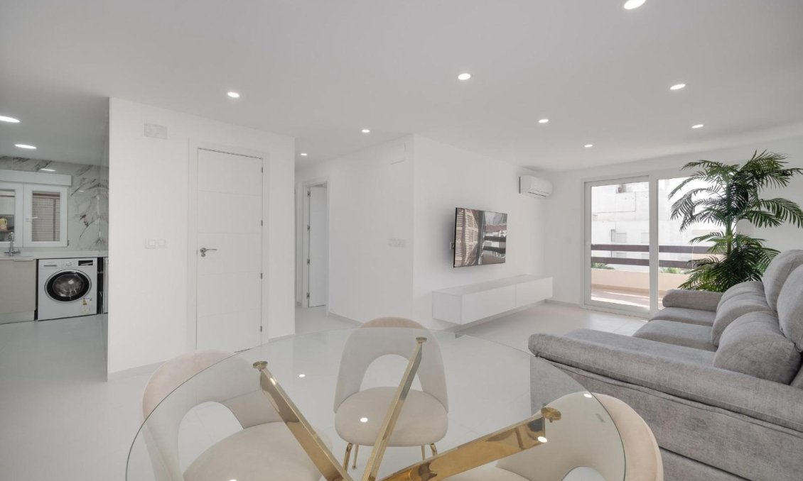 Használt Ingatlanok - Apartman -
Torrevieja - Costa Blanca