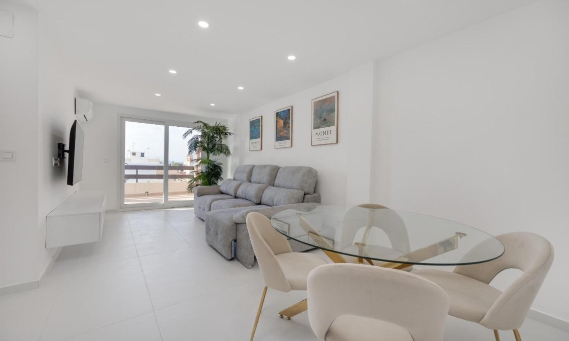 Használt Ingatlanok - Apartman -
Torrevieja - Costa Blanca