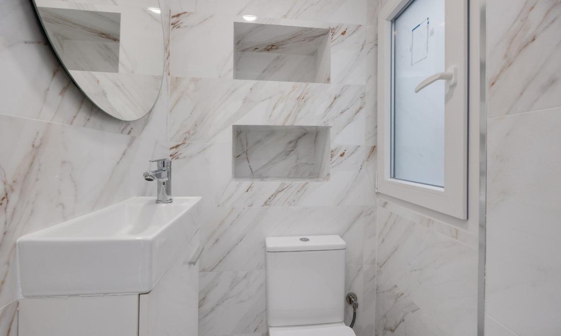 Használt Ingatlanok - Apartman -
Torrevieja - Costa Blanca