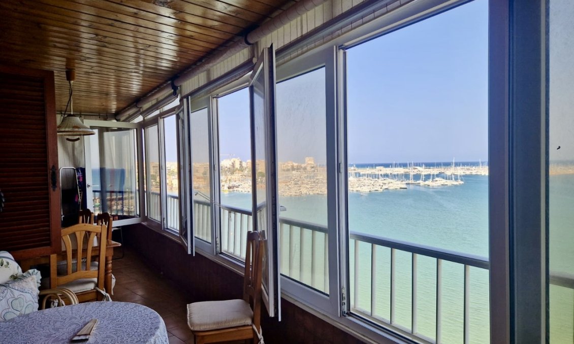 Használt Ingatlanok - Apartman -
Torrevieja - Costa Blanca