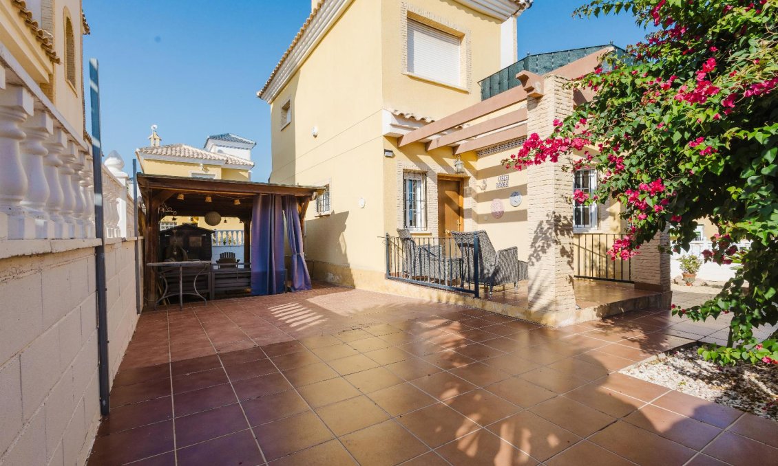 Resale - Villa -
Algorfa - Inland