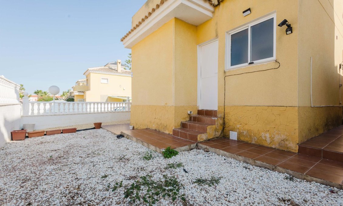 Resale - Villa -
Algorfa - Inland