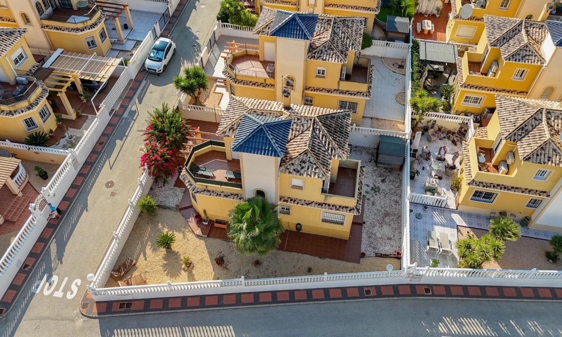 Resale - Villa -
Algorfa - Inland