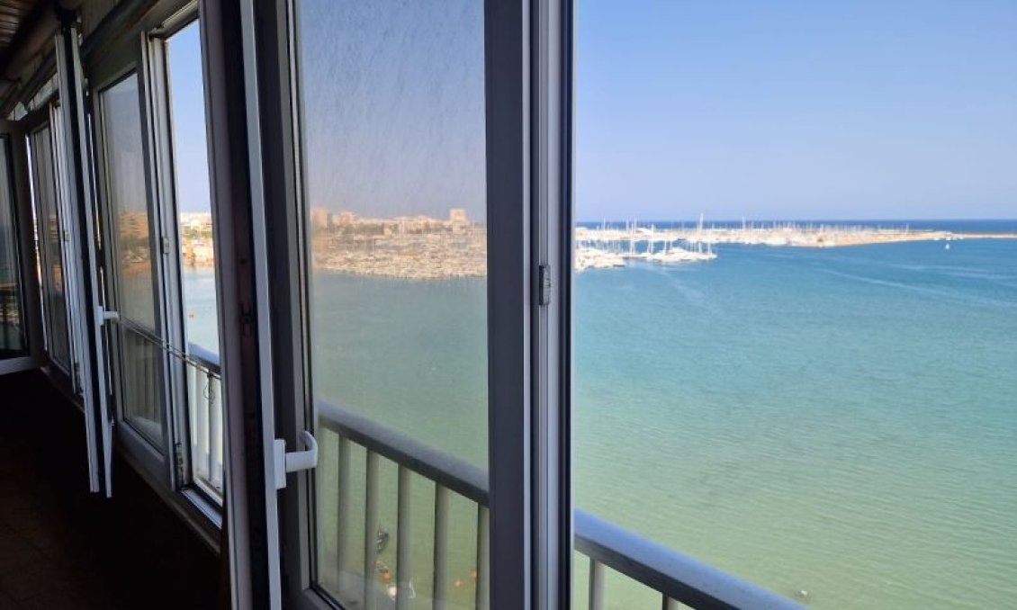 Wiederverkauf - Wohnung -
Torrevieja - Costa Blanca