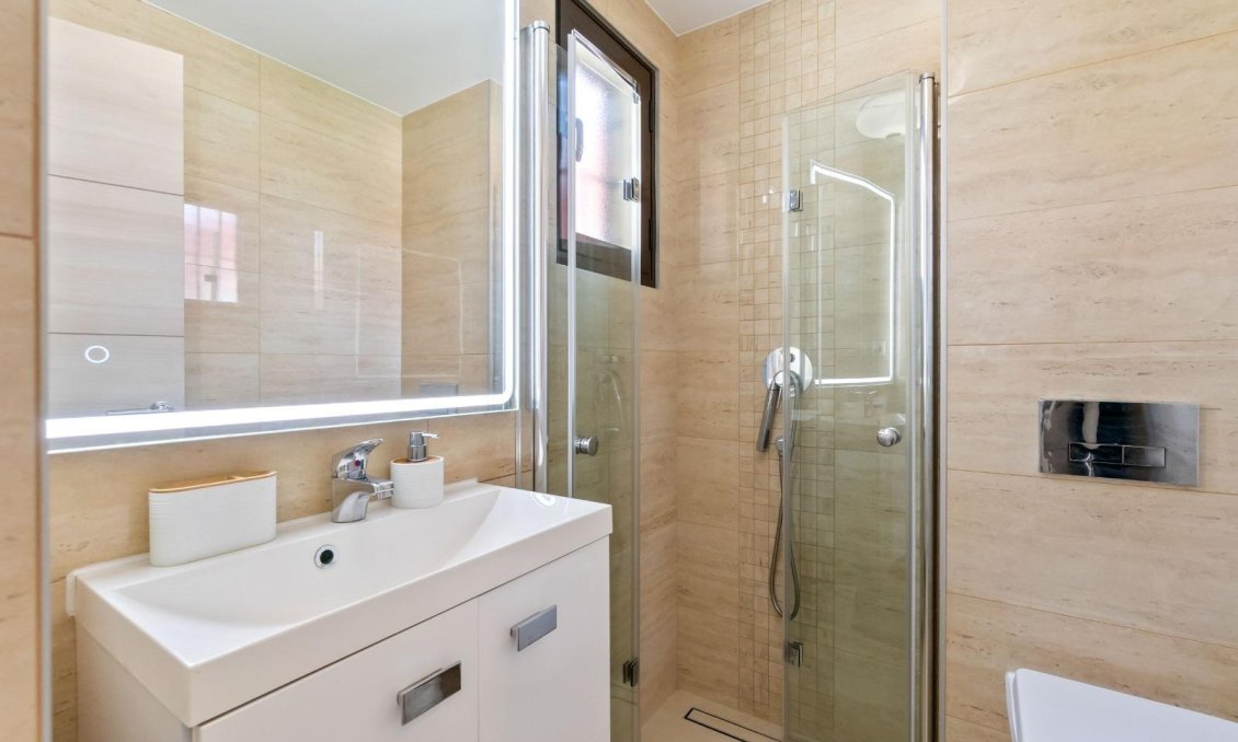 Wiederverkauf - Town House -
Torrevieja - Aguas Nuevas