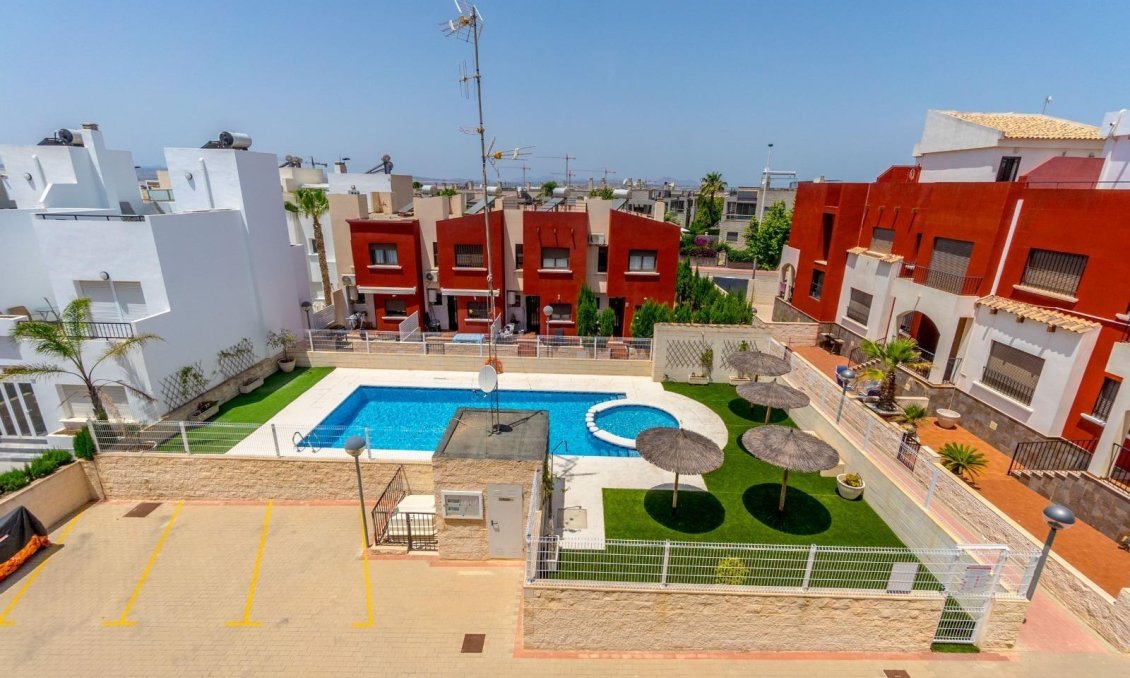 Wiederverkauf - Town House -
Torrevieja - Aguas Nuevas