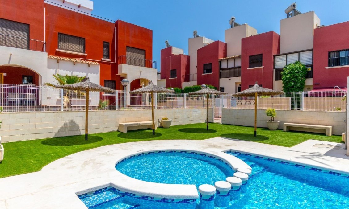 Wiederverkauf - Town House -
Torrevieja - Aguas Nuevas