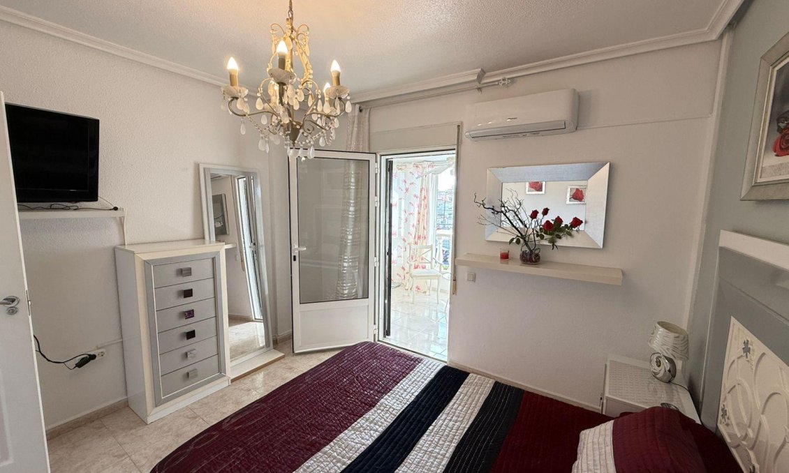 Resale - Town House -
Torrevieja - Calas Blanca