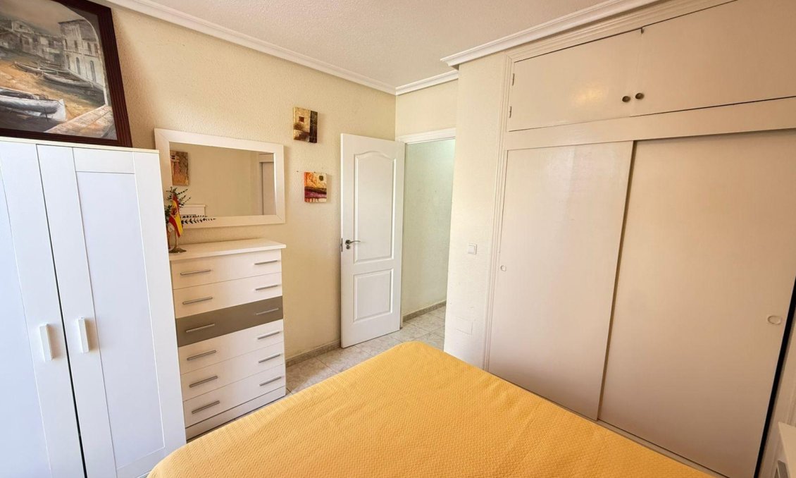 Resale - Town House -
Torrevieja - Calas Blanca