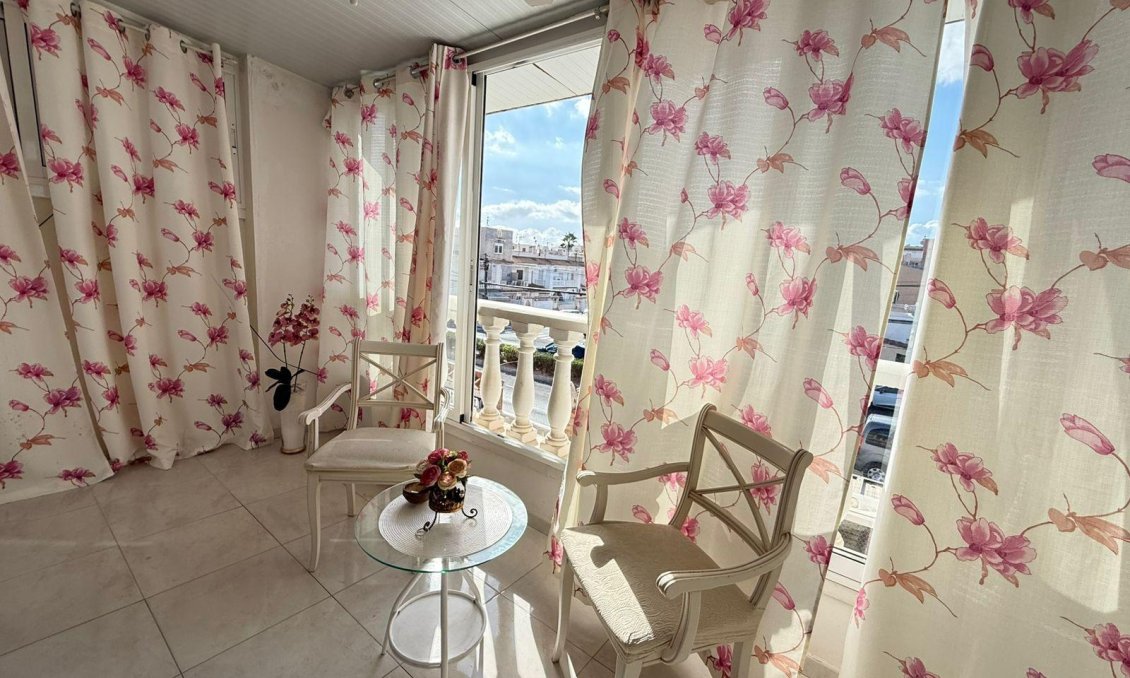 Resale - Town House -
Torrevieja - Calas Blanca