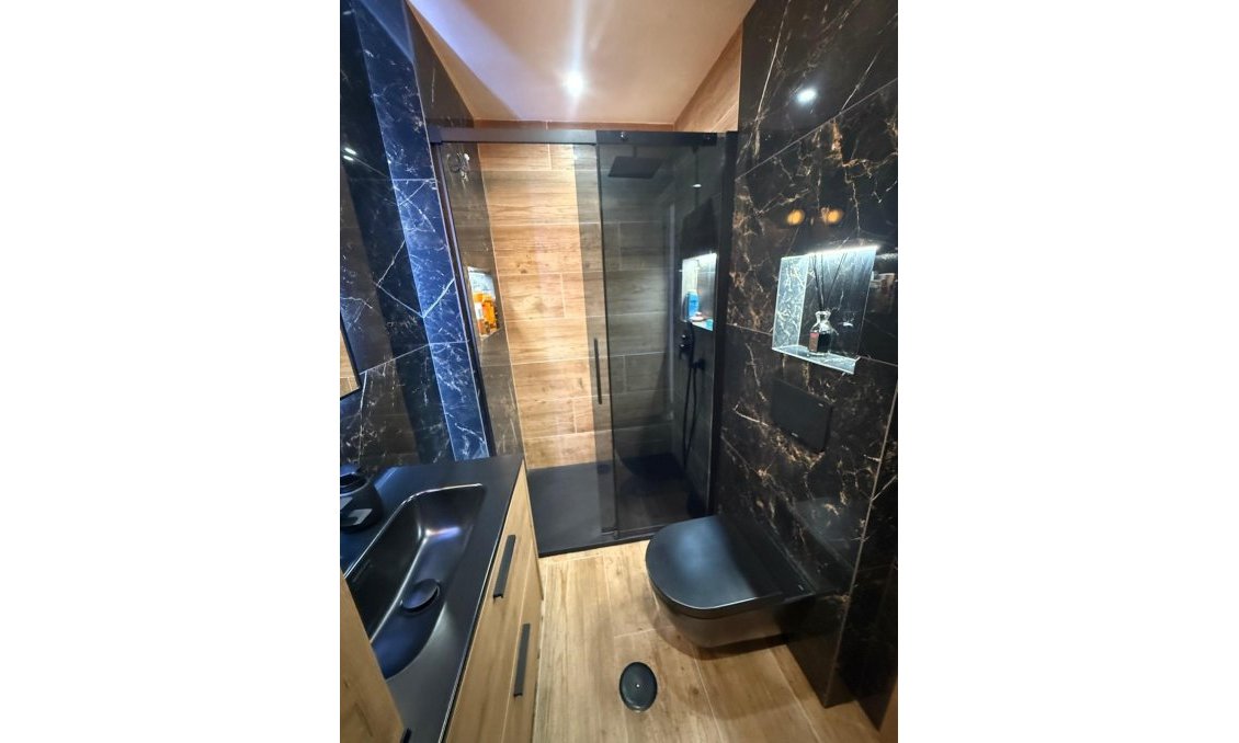 Wiederverkauf - Wohnung -
Torrevieja - PARQUE DE LAS NACIONES