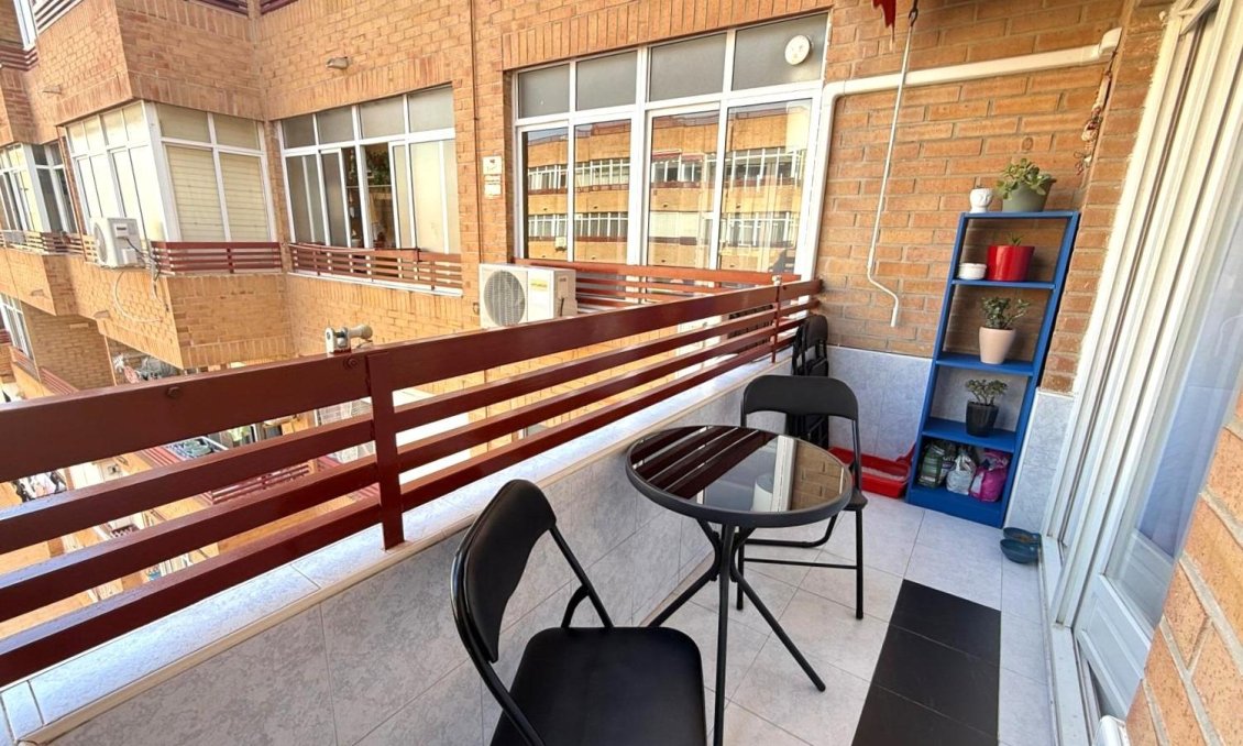 Wiederverkauf - Wohnung -
Torrevieja - PARQUE DE LAS NACIONES