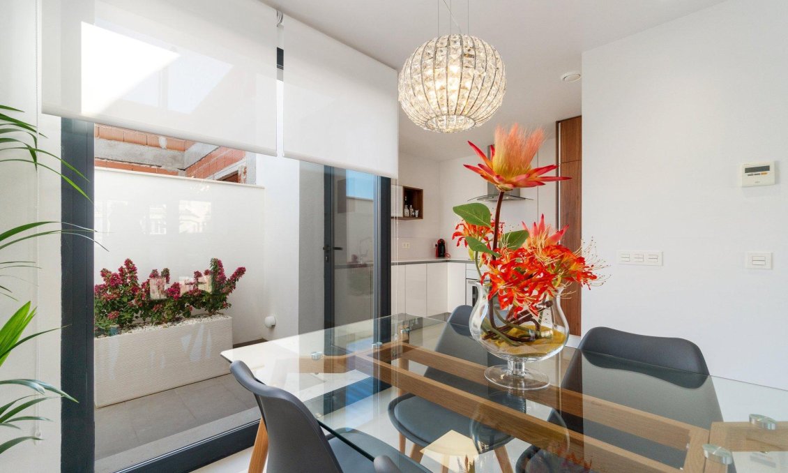 Neue Gebäude - Villa -
Los Montesinos - La Herrada