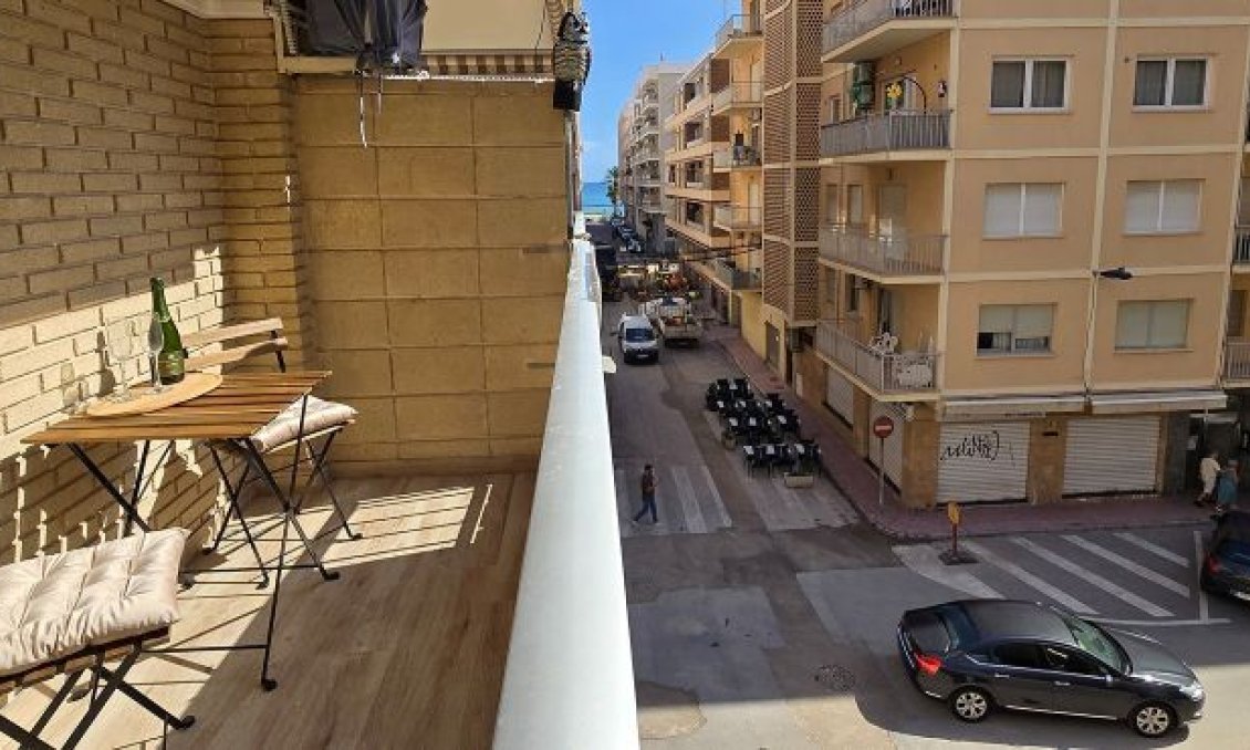 Resale - Apartment -
Torrevieja - Centro