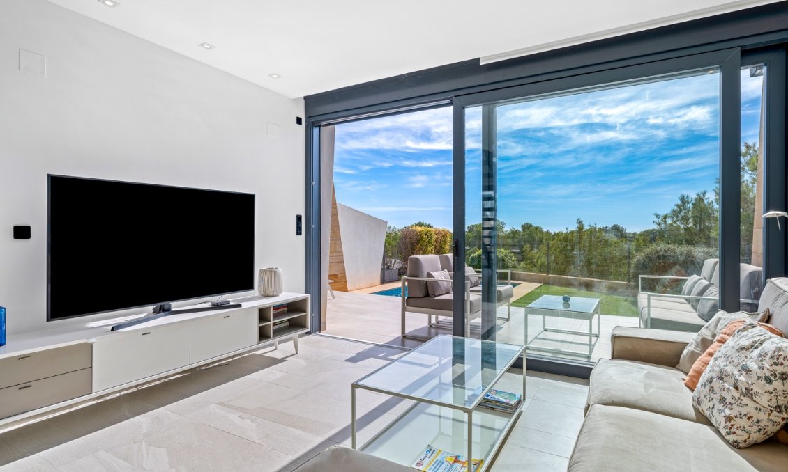 Resale - Villa -
Orihuela Costa - Costa Blanca