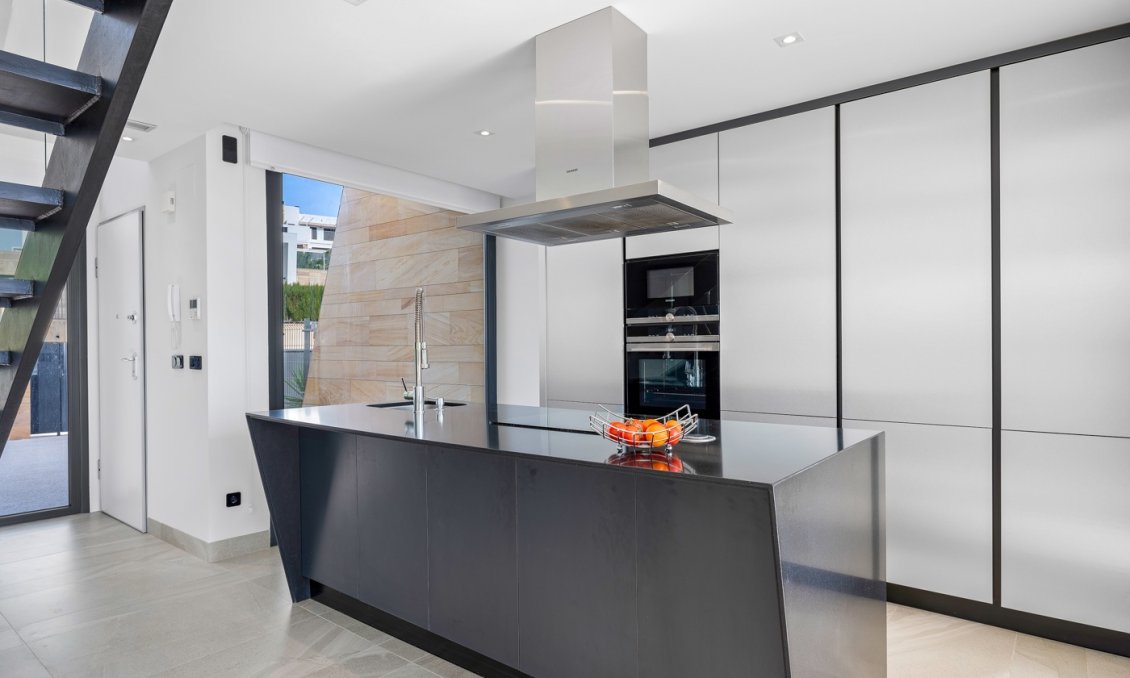 Resale - Villa -
Orihuela Costa - Costa Blanca