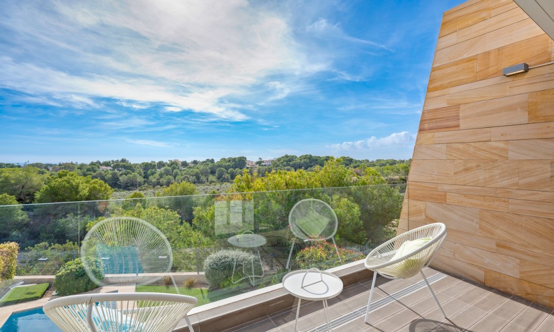 Resale - Villa -
Orihuela Costa - Costa Blanca