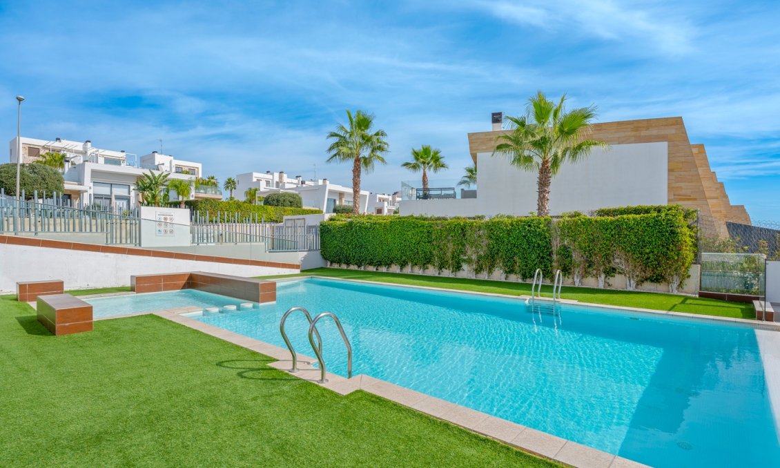 Resale - Villa -
Orihuela Costa - Costa Blanca
