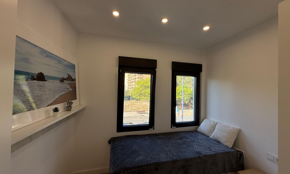 Revânzare - Town House -
Benidorm - Costa Blanca