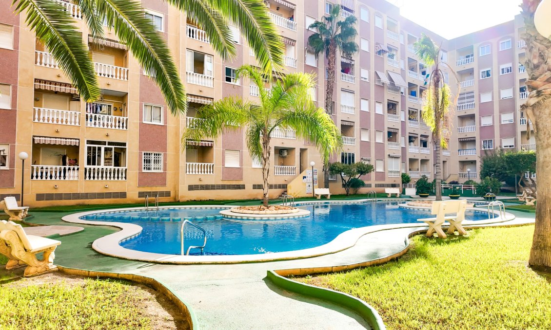 Resale - Apartment -
Torrevieja - Costa Blanca