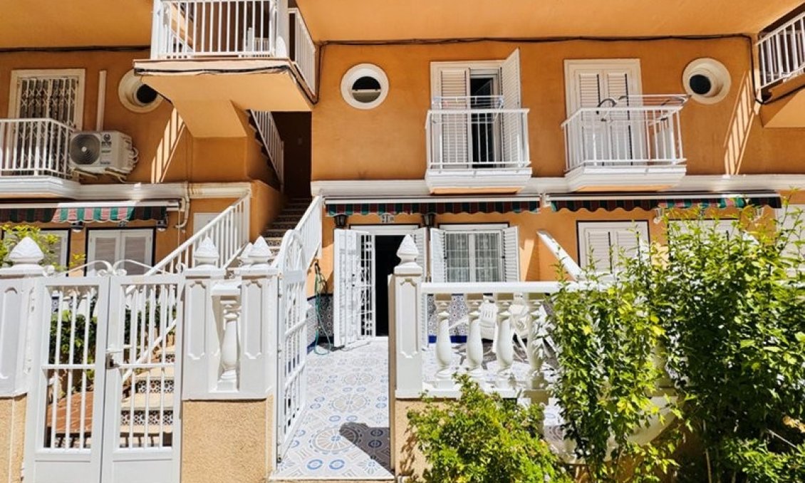 Resale - Town House -
La Mata - Costa Blanca