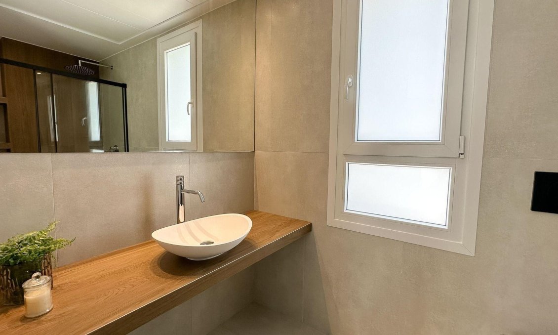 Neue Gebäude - Villa -
Algorfa - La Finca Golf